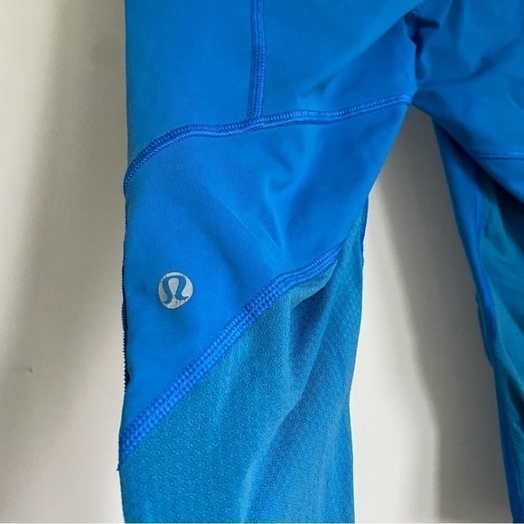 LULULEMON Run: For Your Life Crop • Beaming Blue / Laceoflage Polar Cream • US 8 - Picture 11 of 13